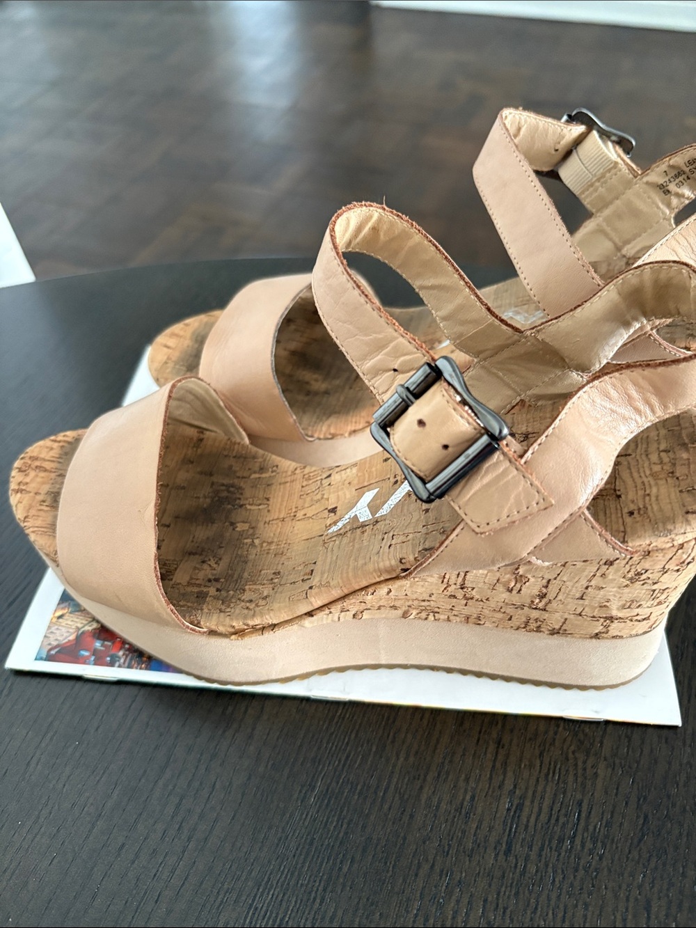 DKNY WEDGE SANDLES